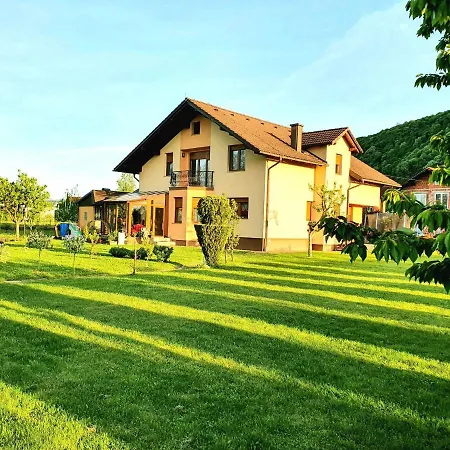 アパート Aventurin Superior