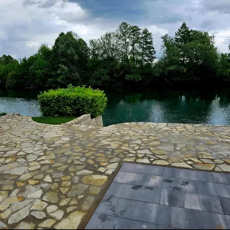 Appartamento Aventurin Superior Bihać